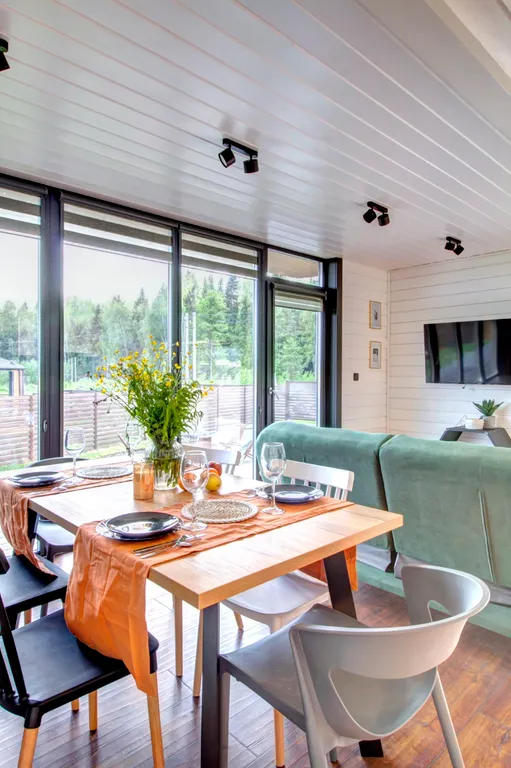 Уютный дoм с видом нa лес