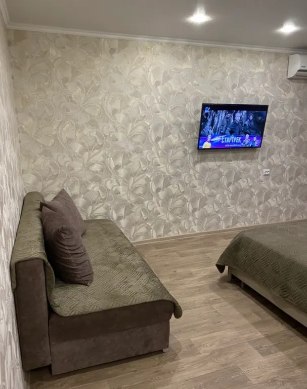 Чистая квартира рядом с парком Нефтехимиков