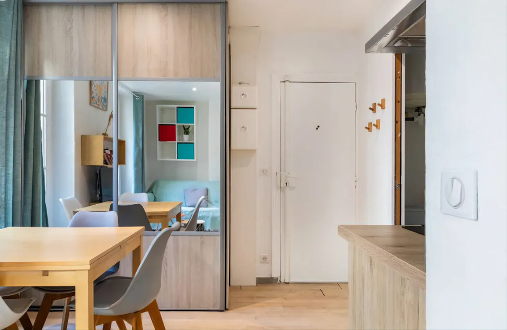 Уютная студия около метро