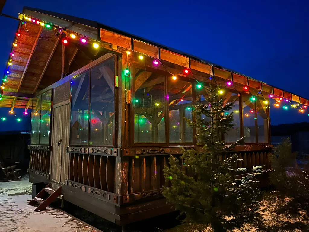 Коттедж с баней и чаном у озера