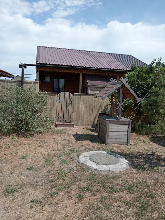 Гостевой дом вдали от берега и шума с кухней, туалетом, душем в доме