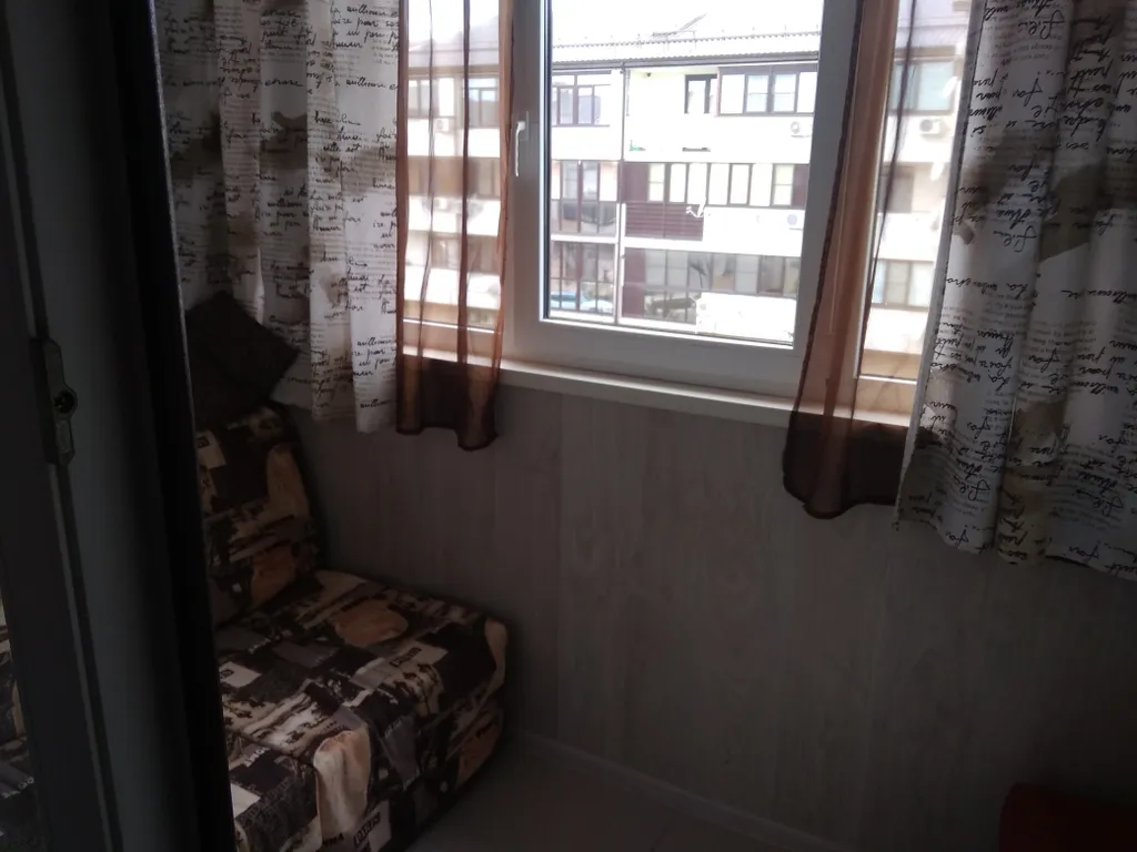 Двушка в 100 метрах от пляжа Факел