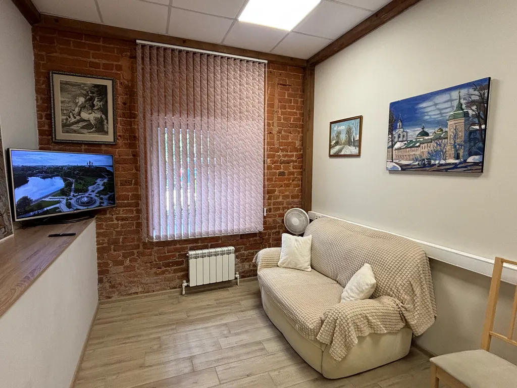 Дом у Кремля в сердце Рубленого города, квартира с паркингом во дворе