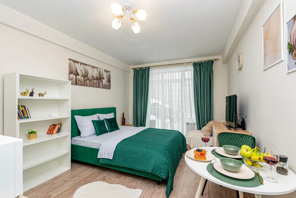 Уютная студия у цирка