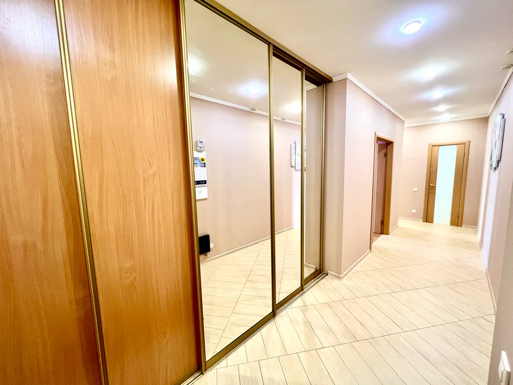 Уютная просторная двушка с видом на реку Волгу