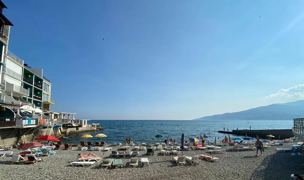 Просторная студия рядом с морем