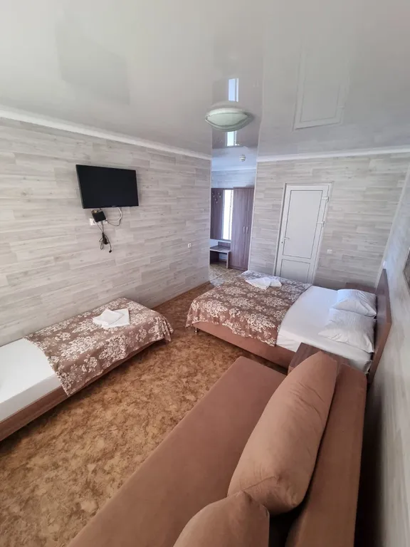 Четырехместный номер с дополнительным местом