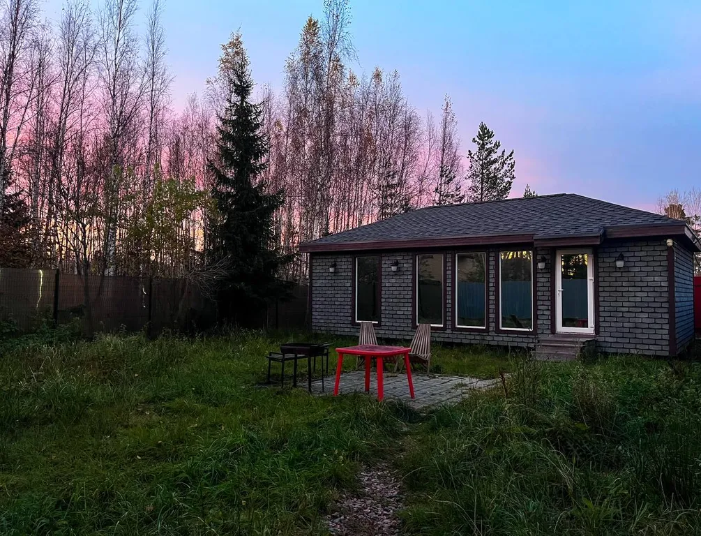 Домик у леса