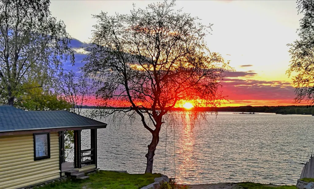 Коттедж на берегу