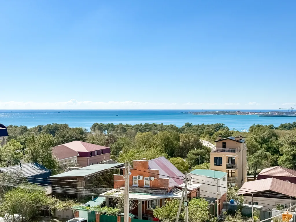 Трёхместный номер с балконом, завтрак, подогрев бассейн, 10 минут море