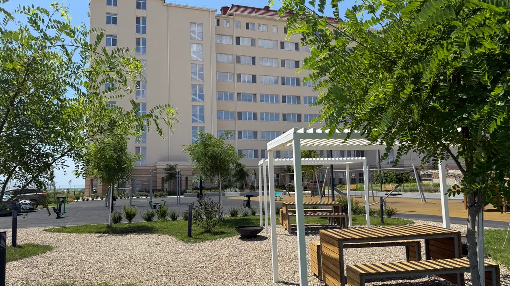 Студия на берегу моря