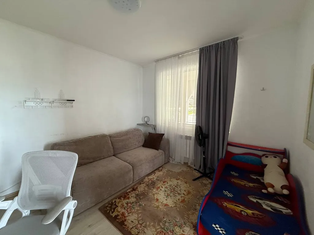 4-комнатный Дом