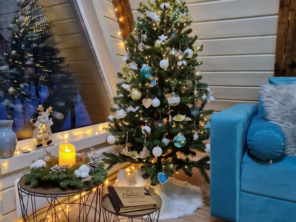 Коттедж Треугольный домик в лесу с горячей купелью — Соловеново