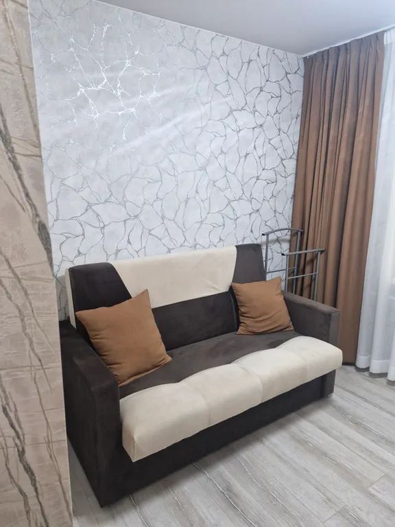 Небольшая квартира студия в самом центре Великого Новгорода — аренда посуточно в Великий Новгород