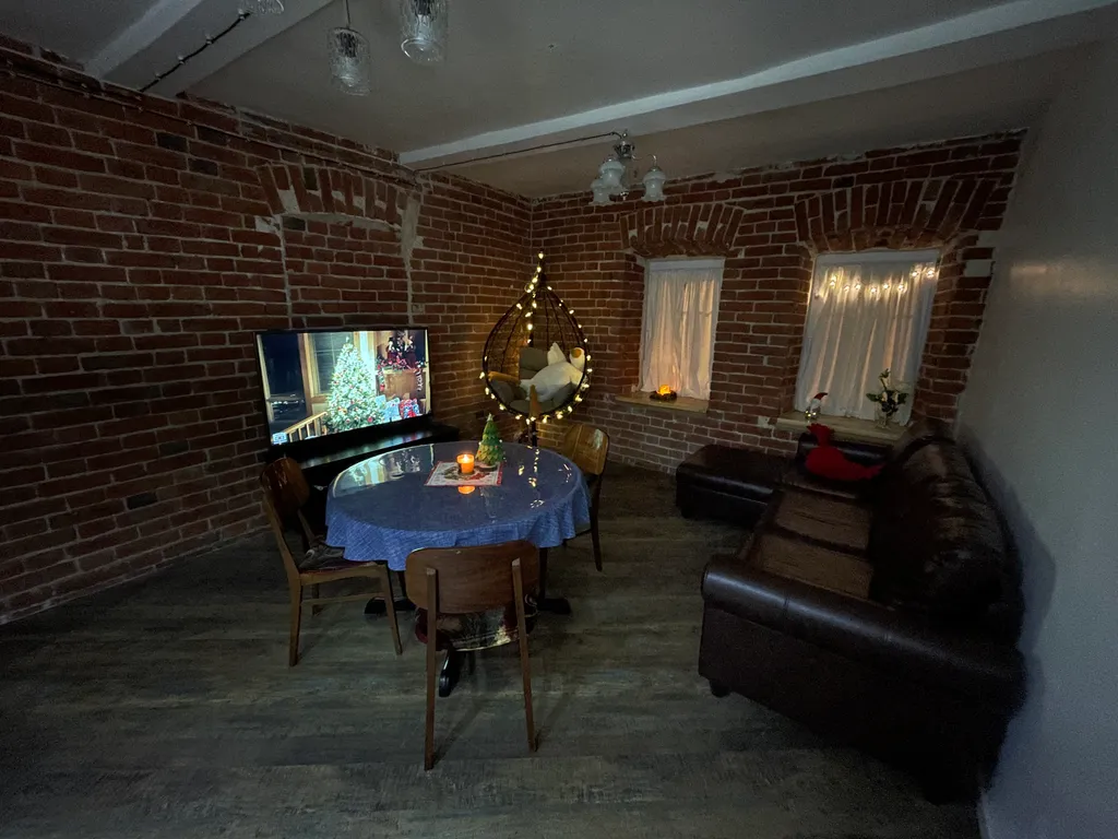 Уютный дом в самом сердце города