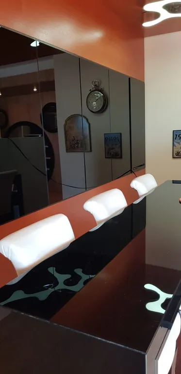 Стильные трёхкомнатные апартаменты с потрясающим видом на горы