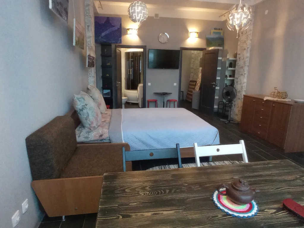 Студия - лофт с панорамным видом в центре Листвянки