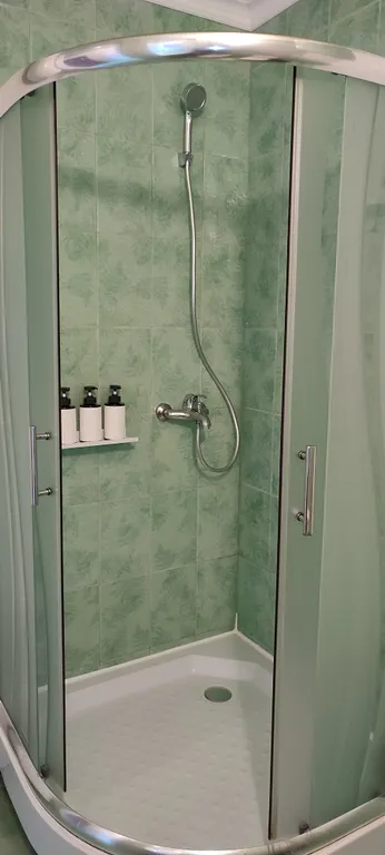 Дом с бассейном Чаир, вид  на море и горы, мангал, беседка, парковка