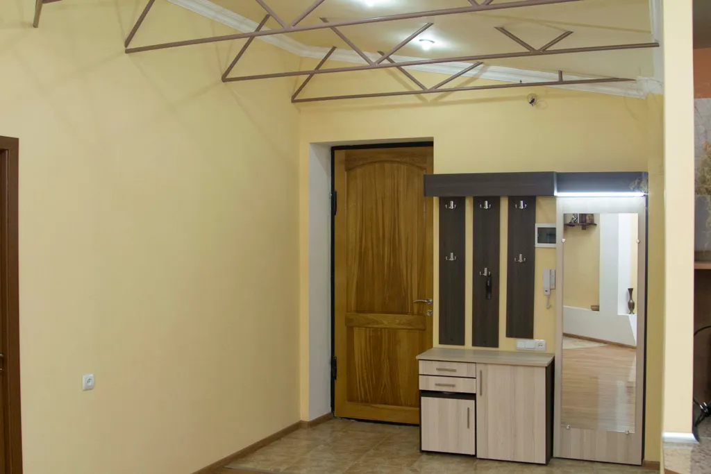 4-комнатная Квартира