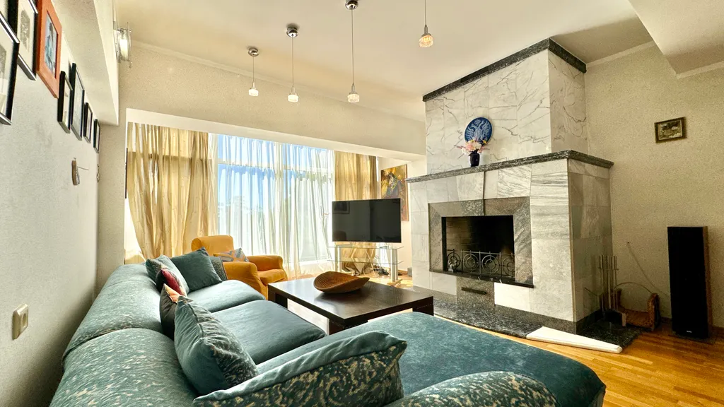 Дом у моря с личным парком, бассейном и сауной