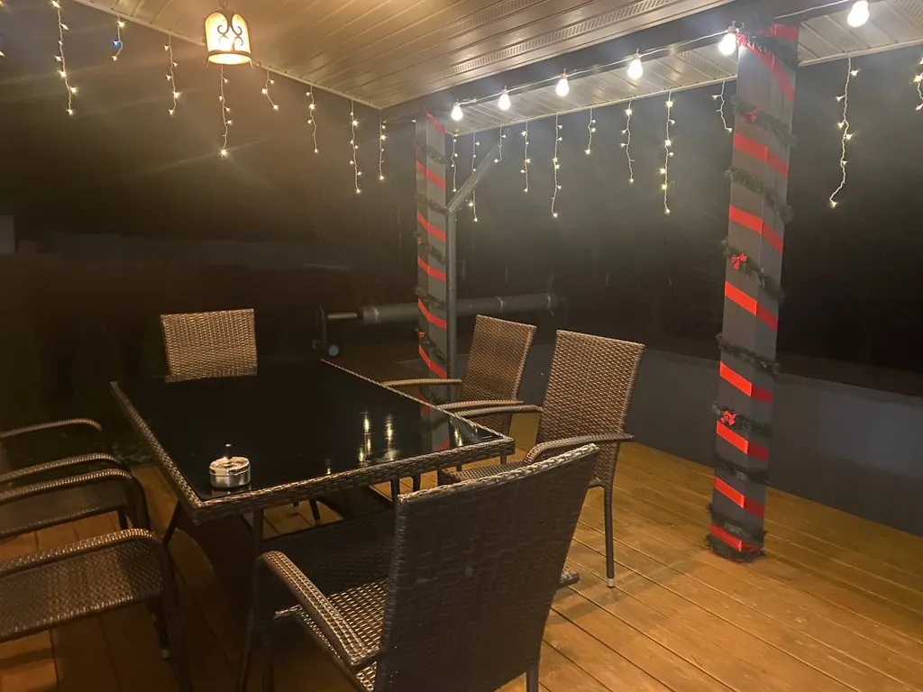 Коттедж Перламутр с сауной и 4 спальнями