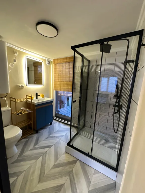 Уютный дом с бассейном и печью