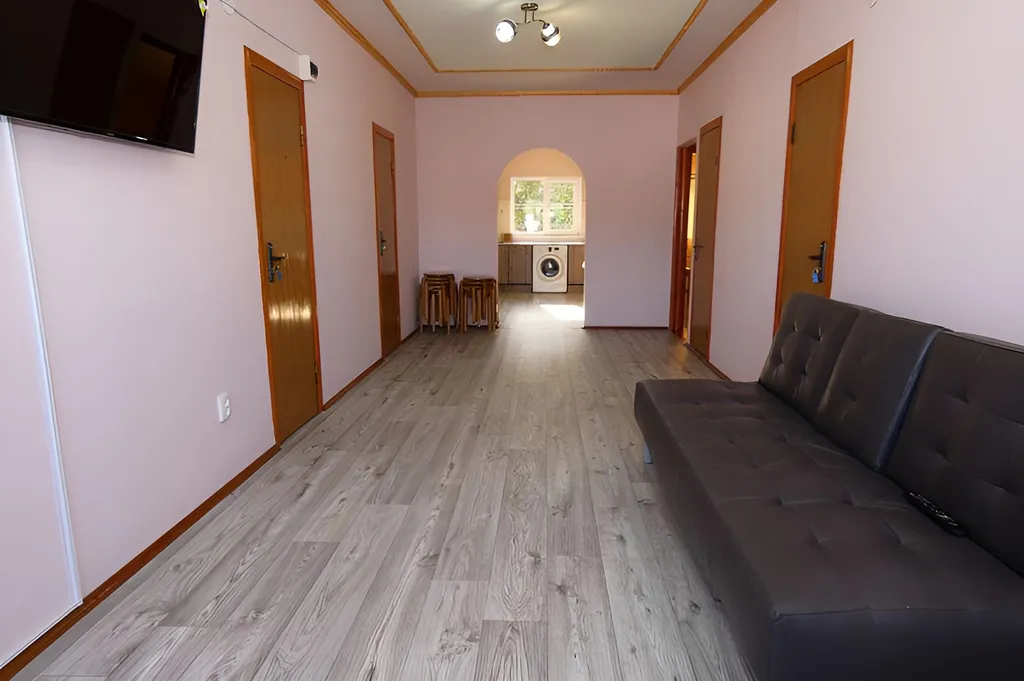 В доме сдаётся уютный этаж