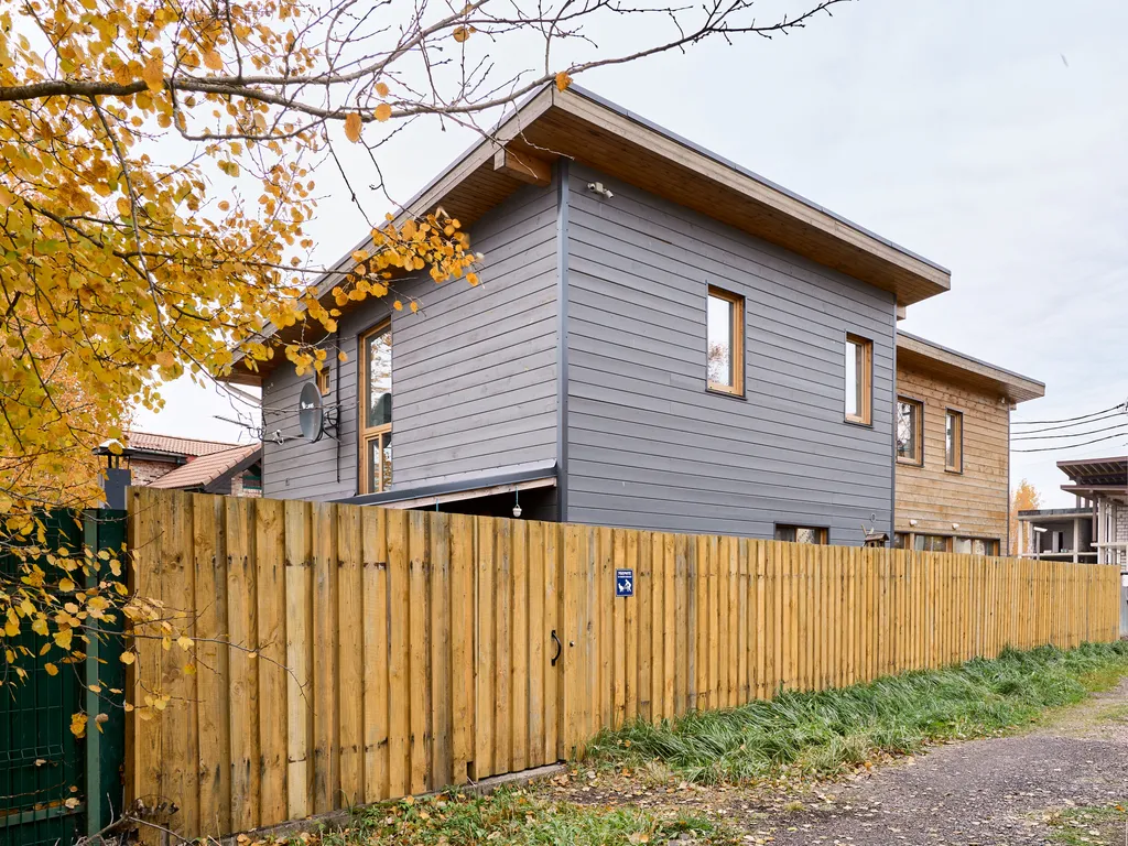 Коттедж с бассейном и баней