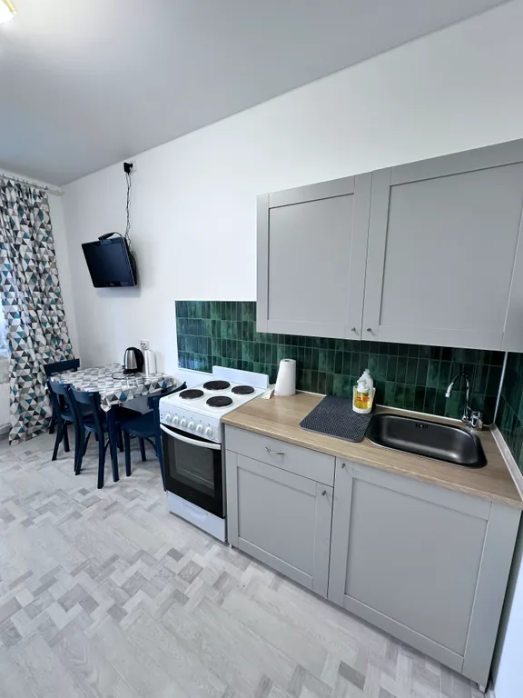 Светлая квартира в Центральном районе рядом с ЦИВС и Ареной