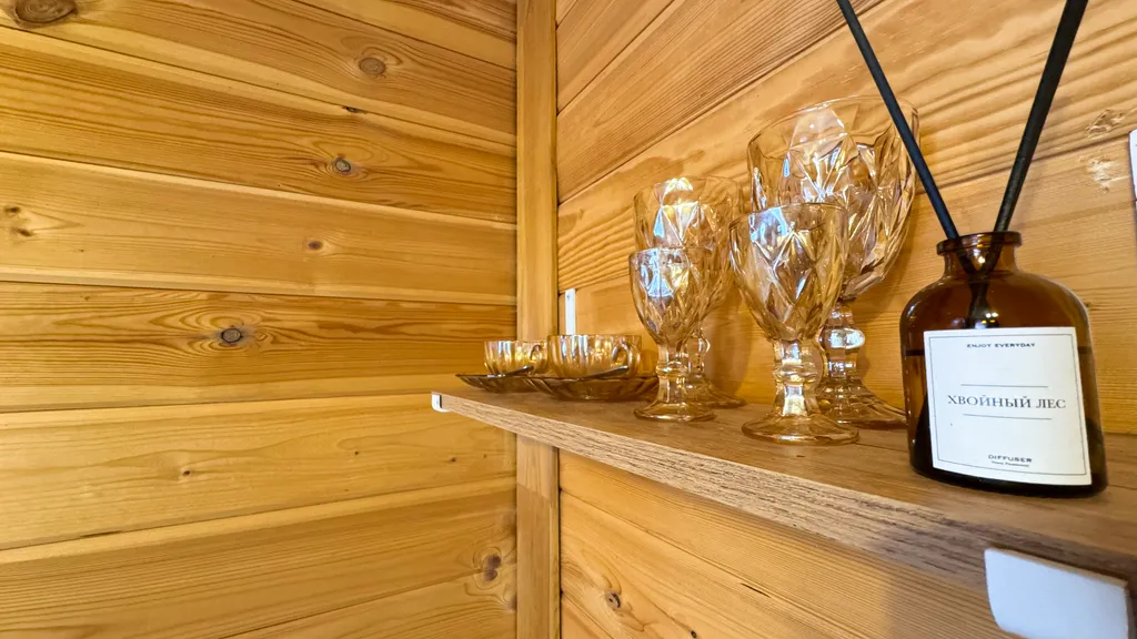 Часть дома с видом на горы