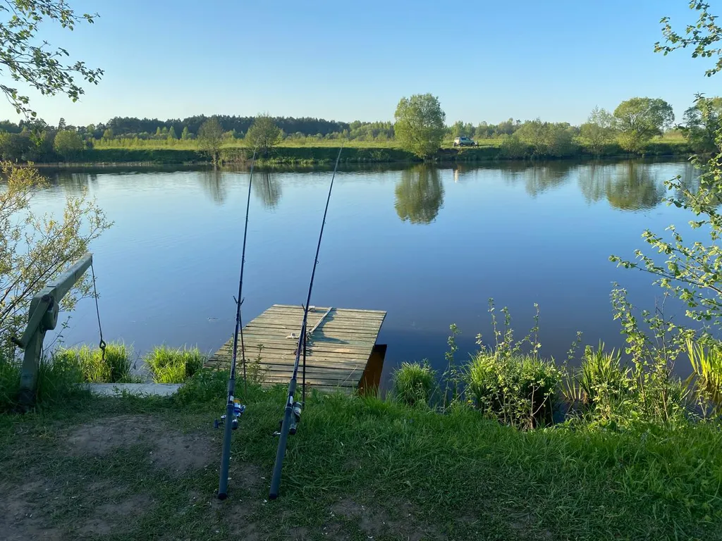 Домик у реки на первой линии