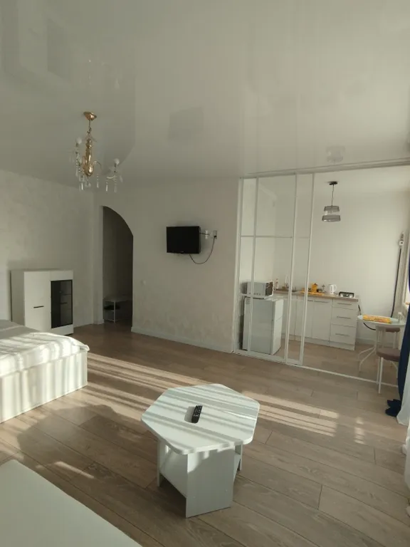 Очень светлая красивая новая квартира в самом центре у площади Победы