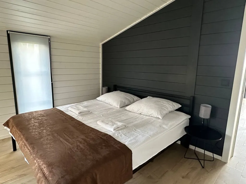 Дом Эльк - уютный коттедж с сауной на отдельном участке