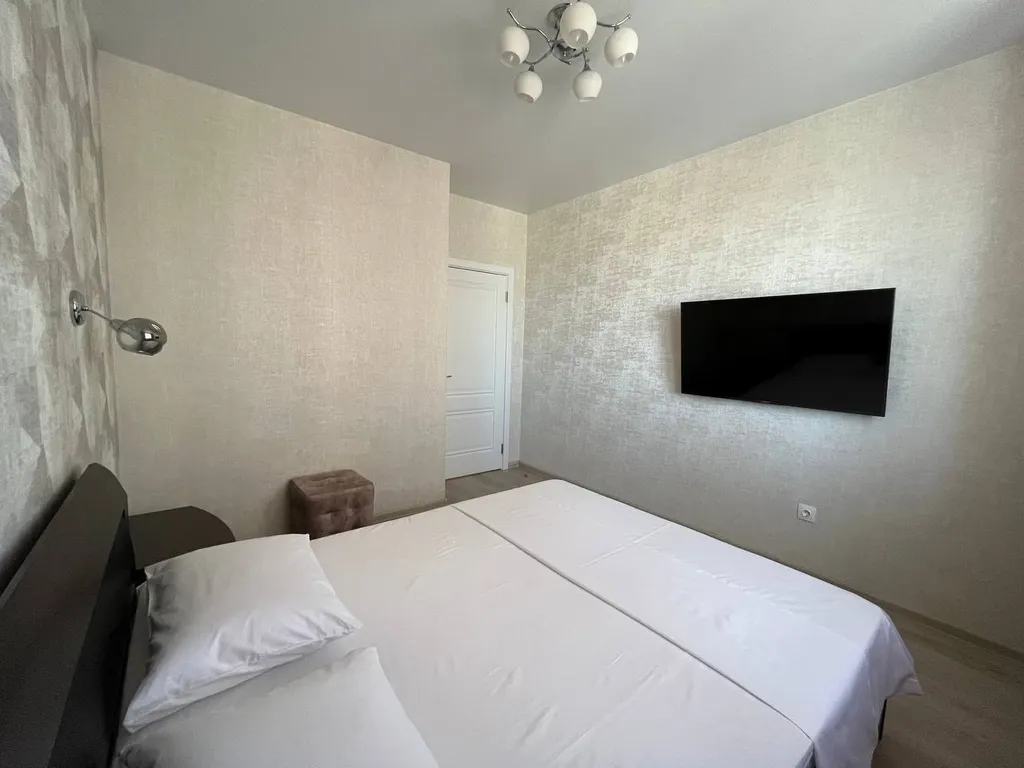 Трехкомнатная квартира-студия в центральном районе