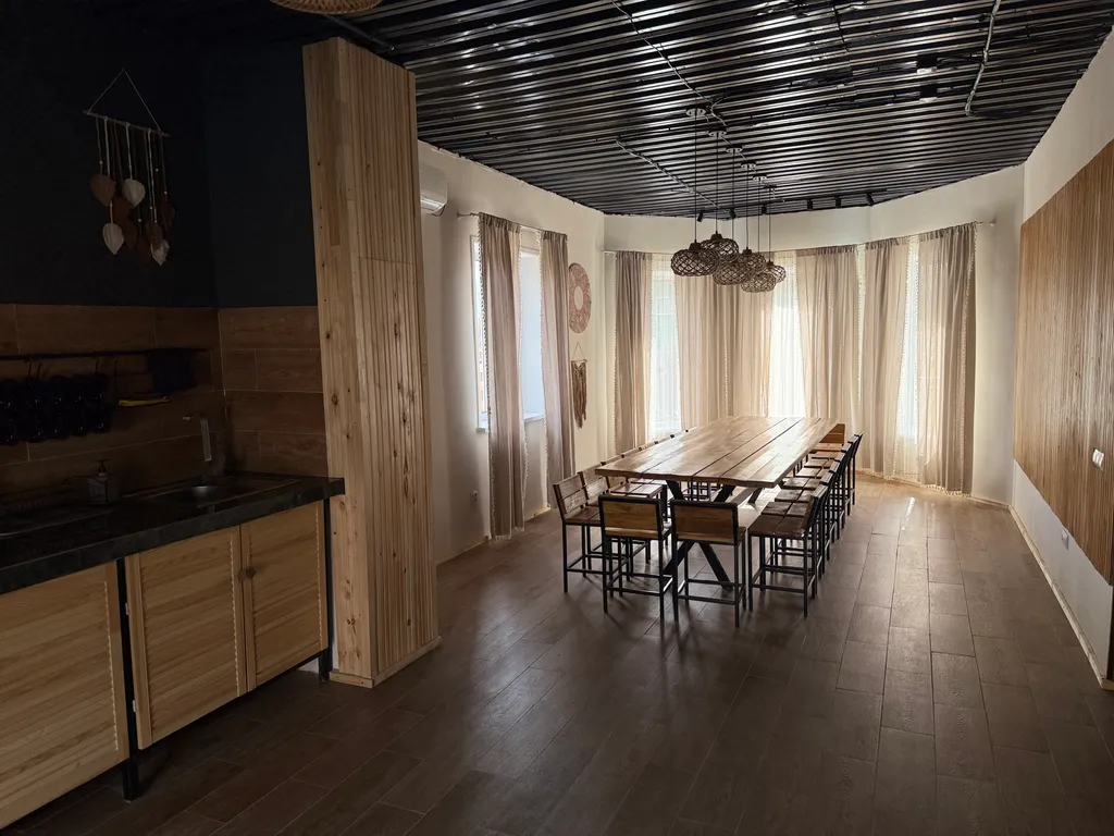 Дом Коттедж в черте города