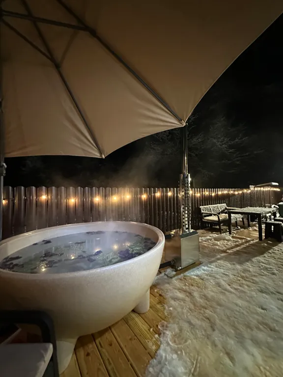 Дом «Барн Хаус» с видом на горы , с купелью на дровах. Баня и Чан