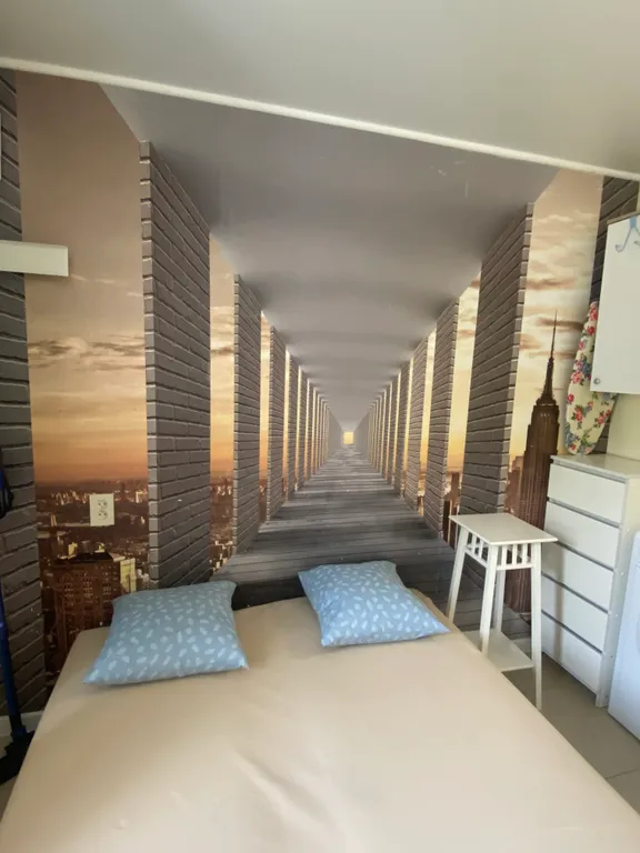 Маленькая студия рядом с лесом