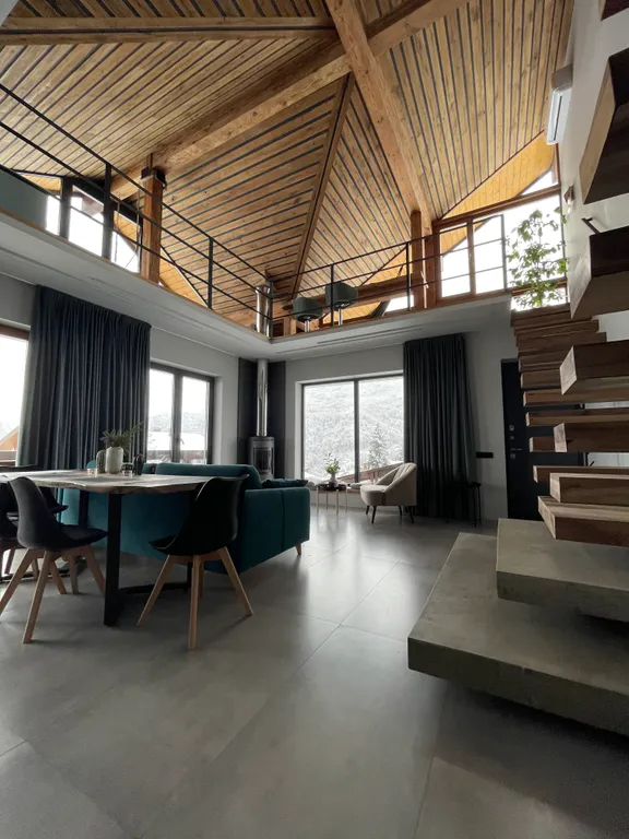 4-комнатная Квартира