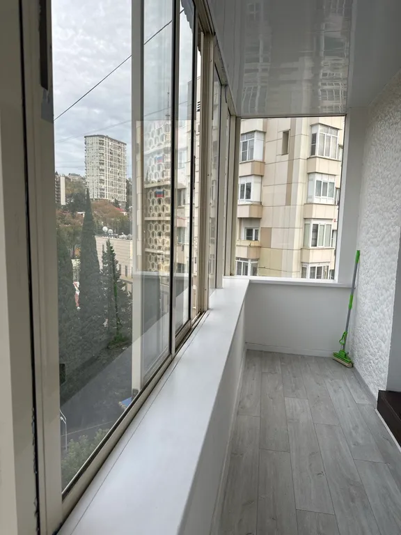 Квартира Квартира Двухкомнатная в центре — Сочи