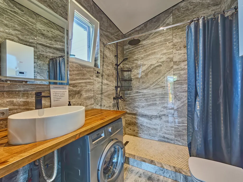 Коттедж Коттедж рядом с Красным озером — Светлое