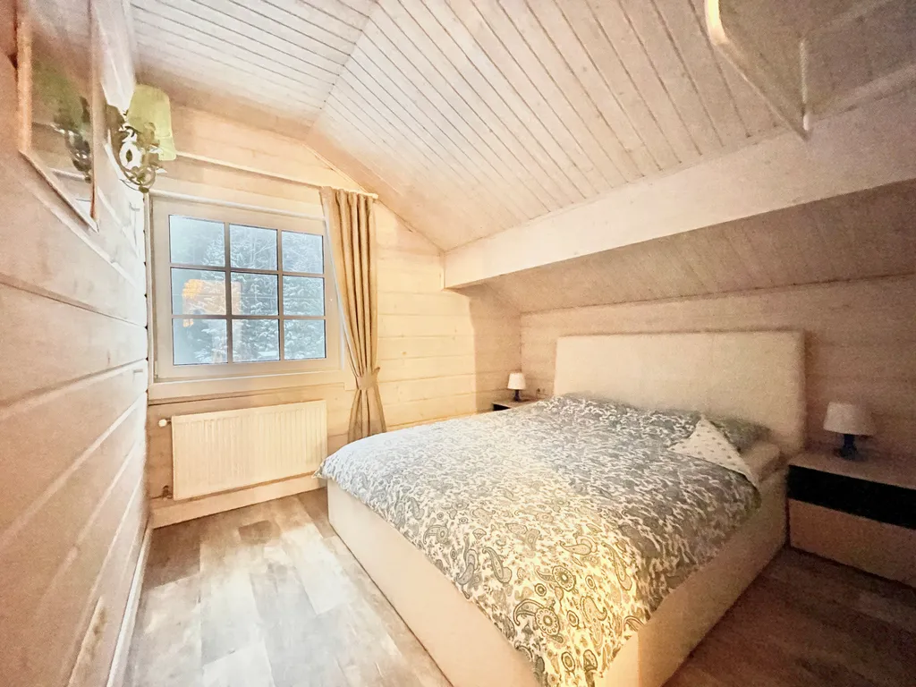 Коттедж с сауной и камином