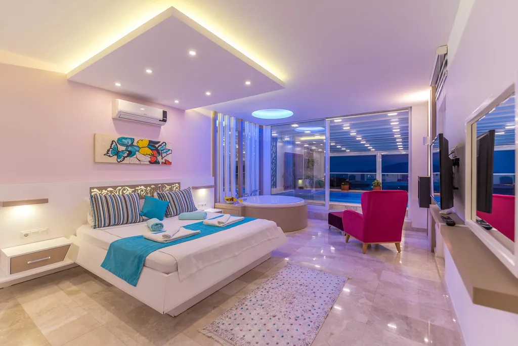 Вилла 466 с крытым бассейном с подогревом