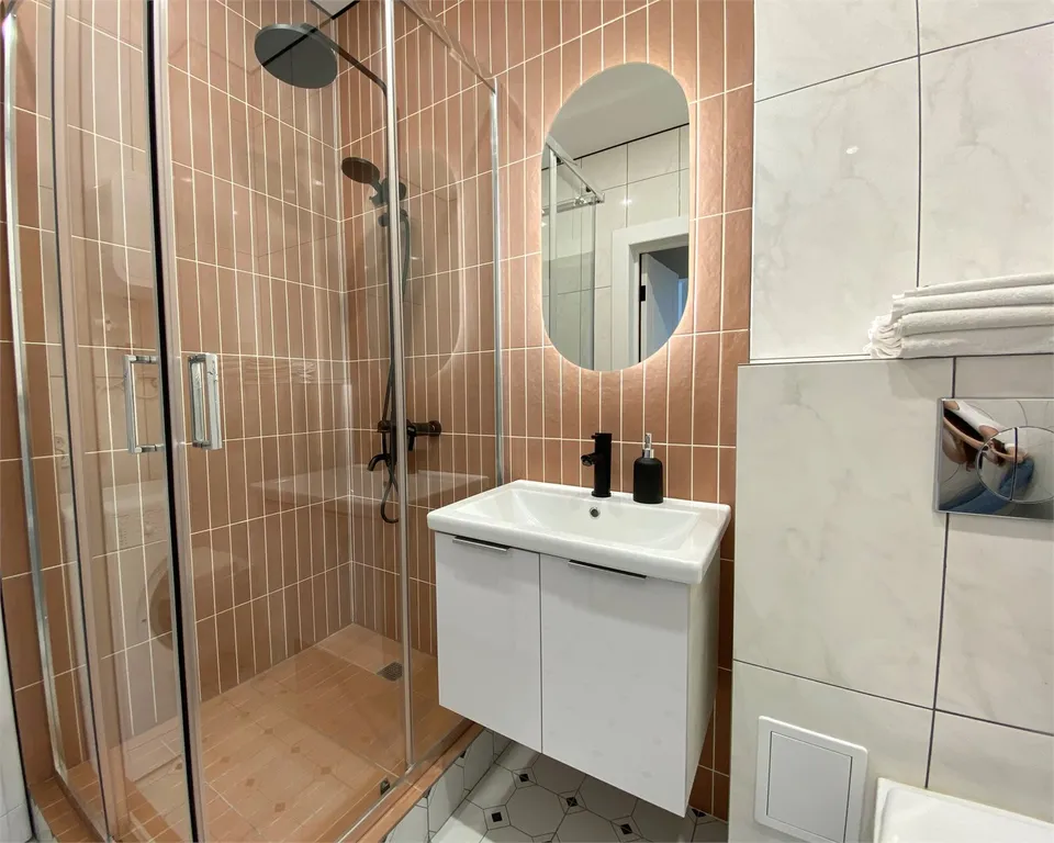 Уютная квартира в элитном доме рядом с Ботаническим садом