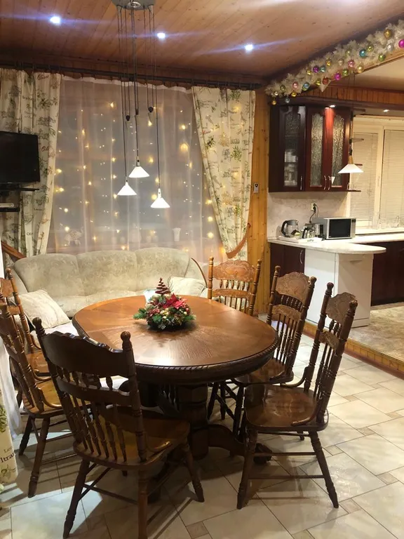 Дом с бассейном и сауной в 5 минутах на автомобиле до Коломенского Кремля