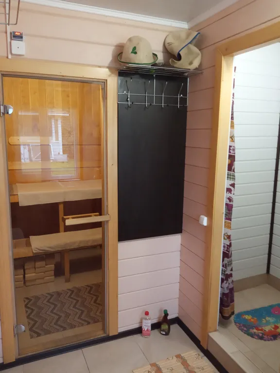 Дом на озере Вуокса с баней и беседкой