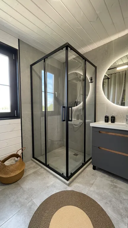 Дом с сауной и купелью в 400 метрах от водохранилища