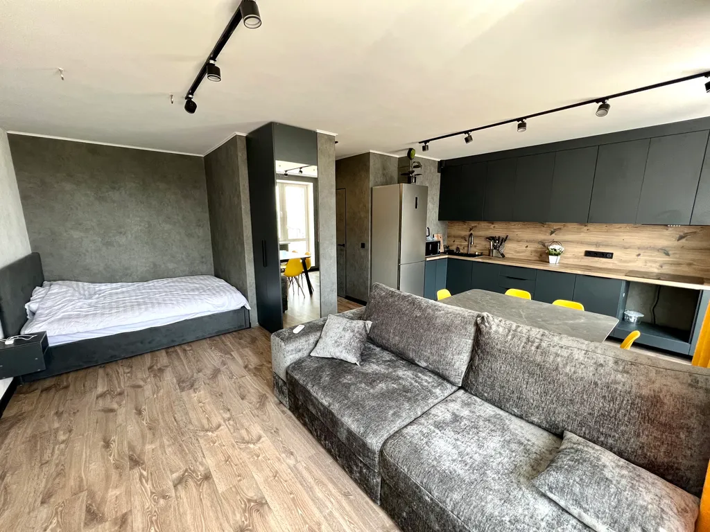 Квартира-студия с дизайнерским ремонтом — аренда посуточно в Чебоксары