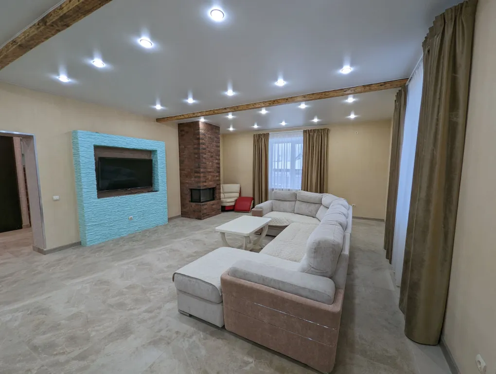 Коттедж с баней