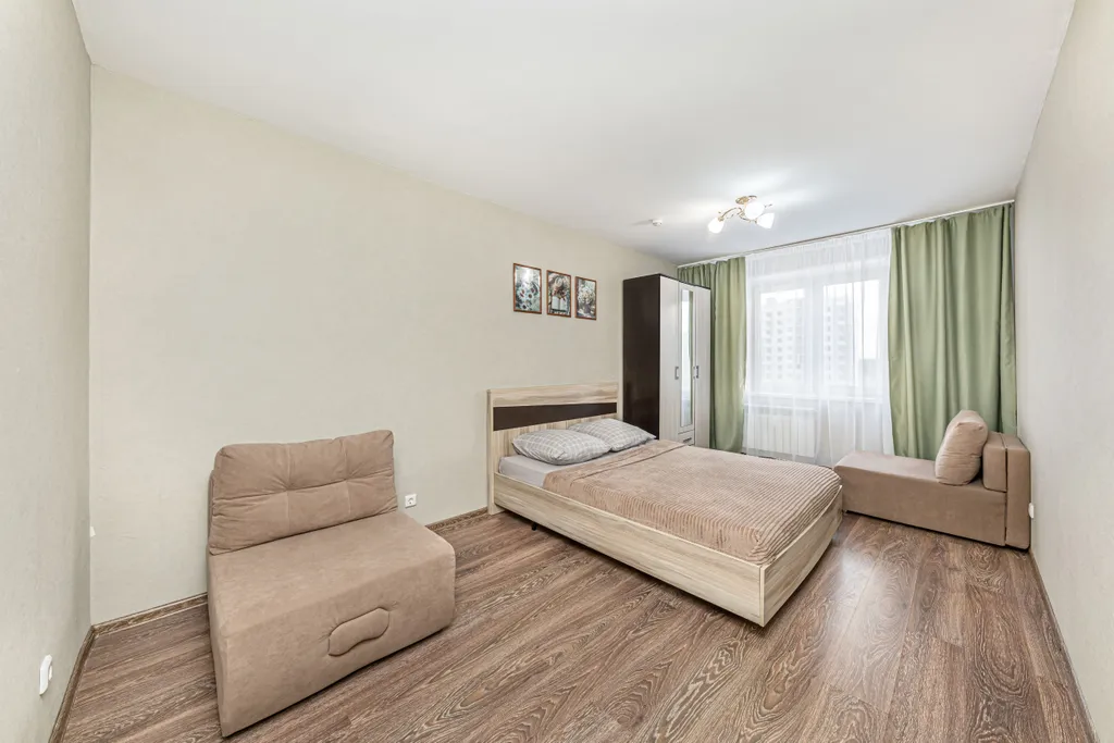 Просторная квартира для 14 гостей (10 раздельных спальных мест)