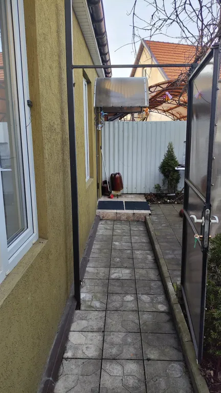 Студия в центре в трех кварталах от моря